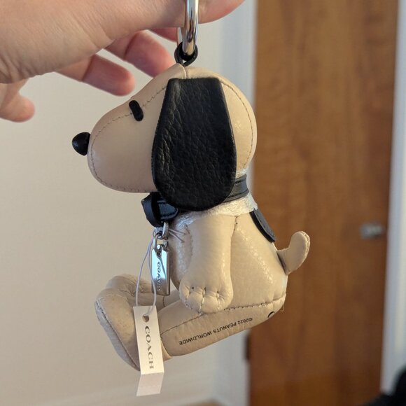 Coach x Peanuts Snoopy Limited Edition Charm - Picture 3 of 6